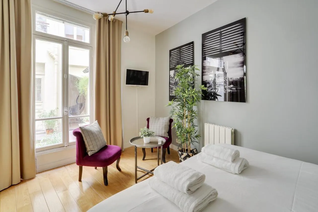 Apartmán Charmant Studio Au Coeur De Paris Pour 2 Personnes By Weekome Francie