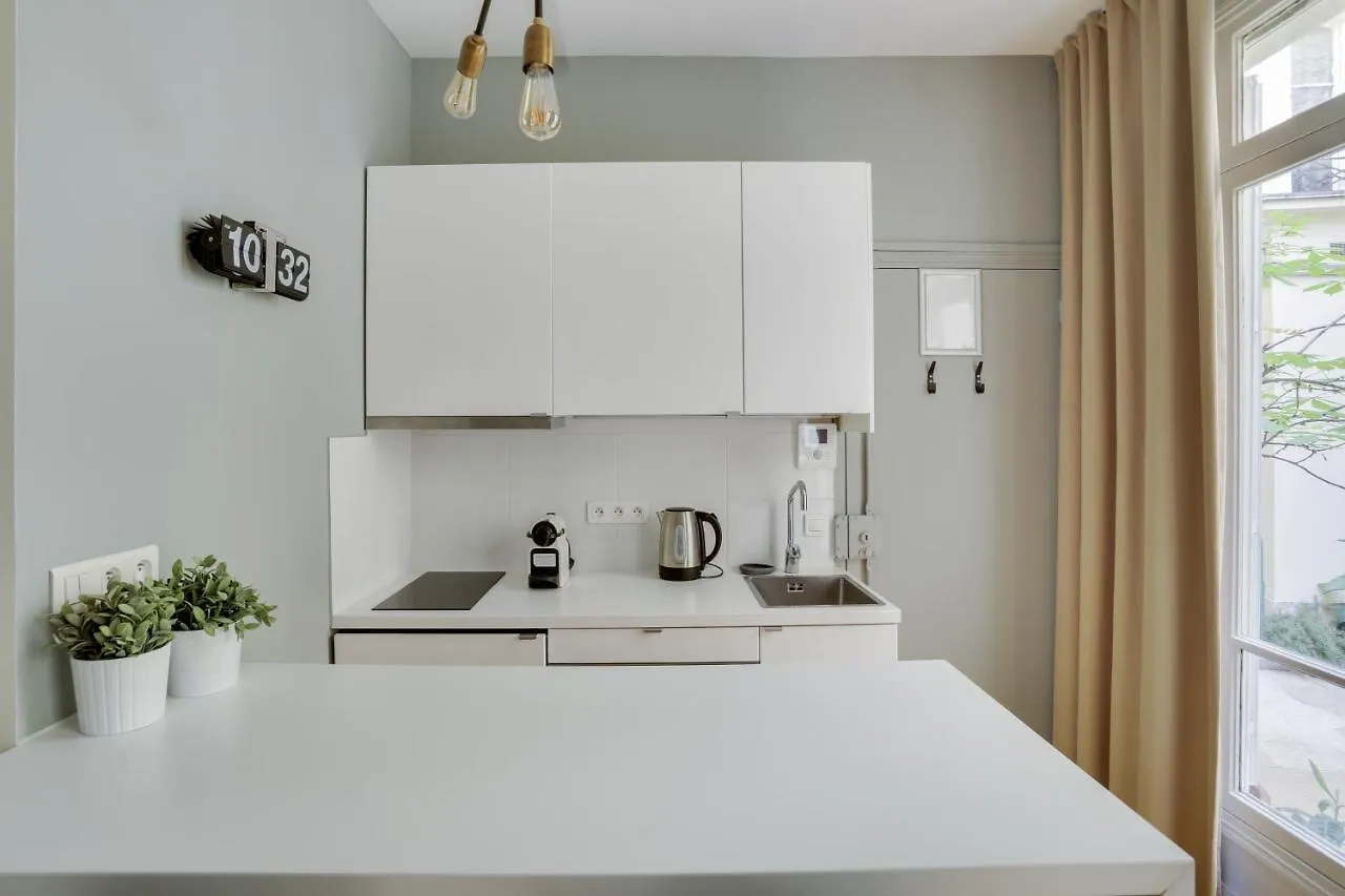 Charmant Studio Au Coeur De Paris Pour 2 Personnes By Weekome Apartmán
